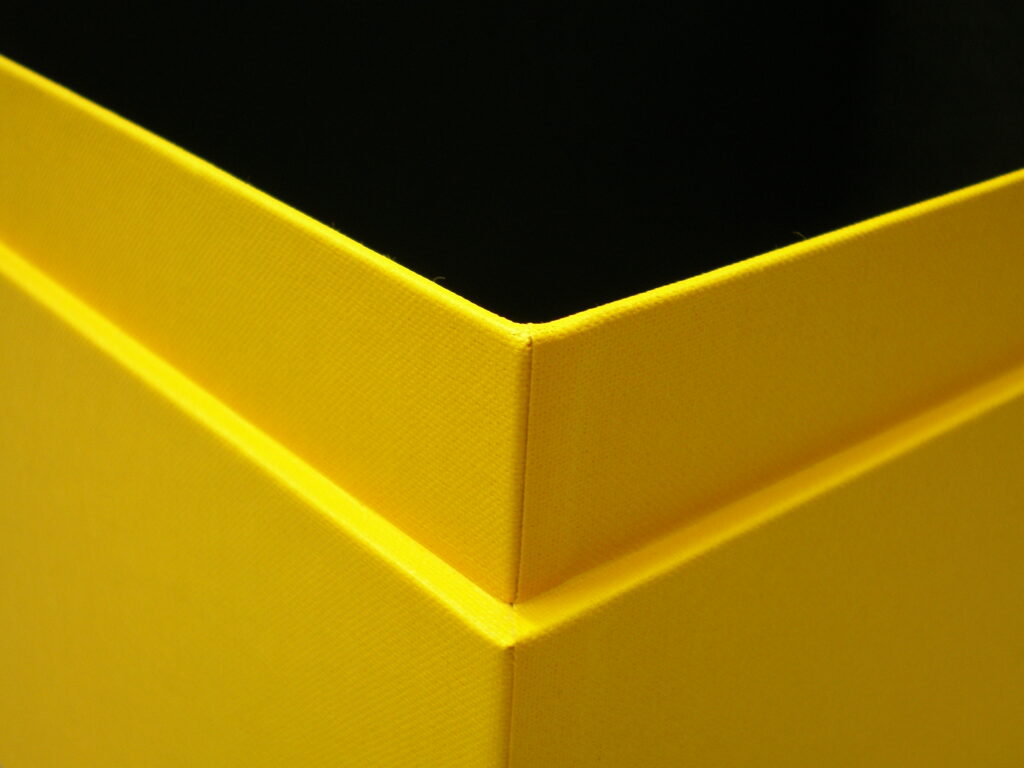 Schachtel Gelb