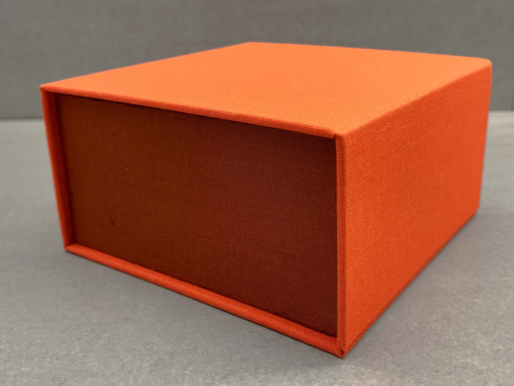 Schachtel für Neoprengurt in orange